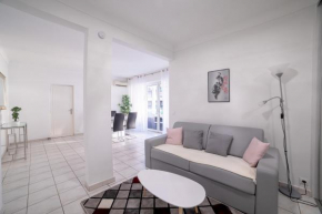 GuestReady - Beautiful Modern Apt Behind the Martinez